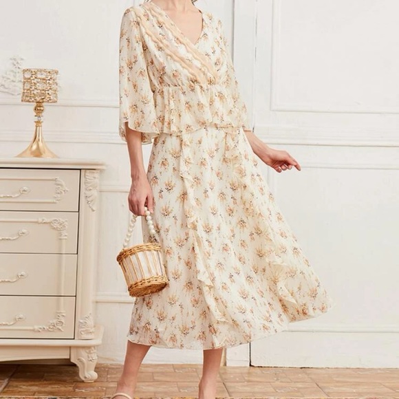 $14 TWO PIECE SKIRT AND BLOUSE SET. NEW WITHOUT TAGS. SIZE MED. $14 if bundled - Picture 3 of 9